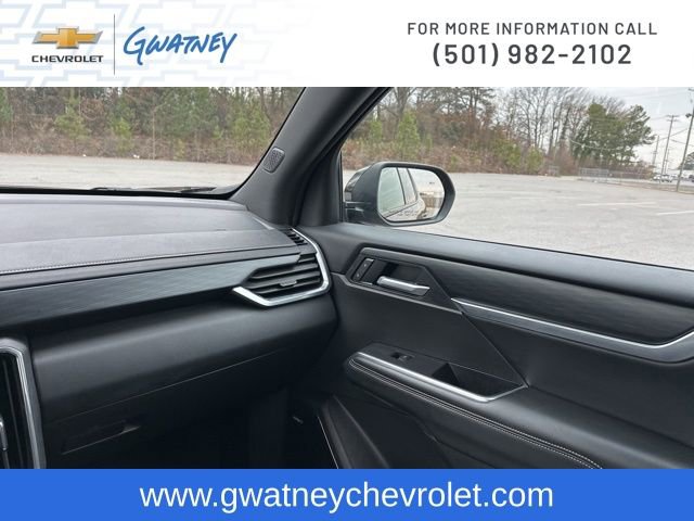 Used 2025 GMC Acadia Elevation FWD image 25