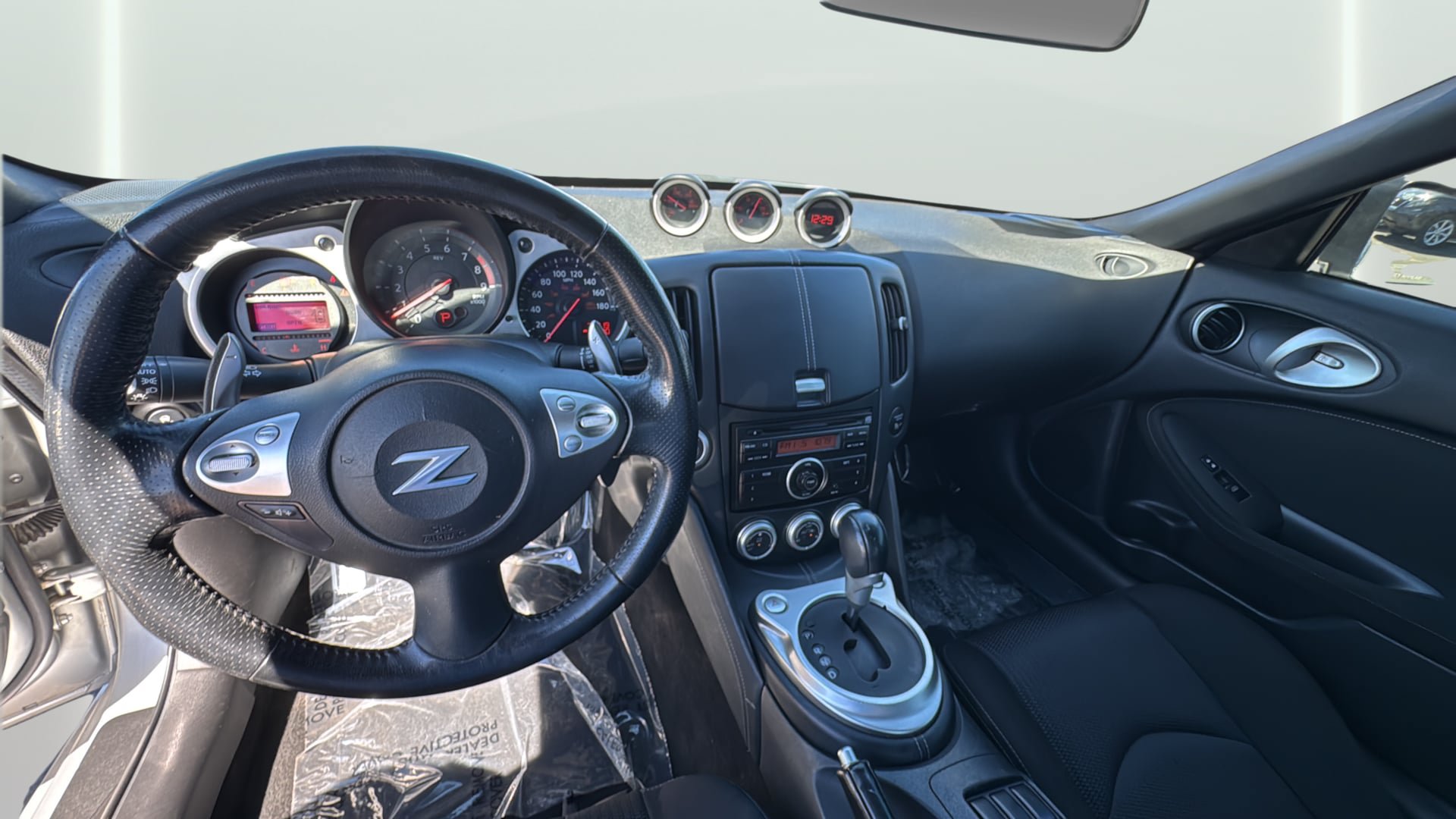 Used 2013 Nissan 370Z Coupe RWD image 31