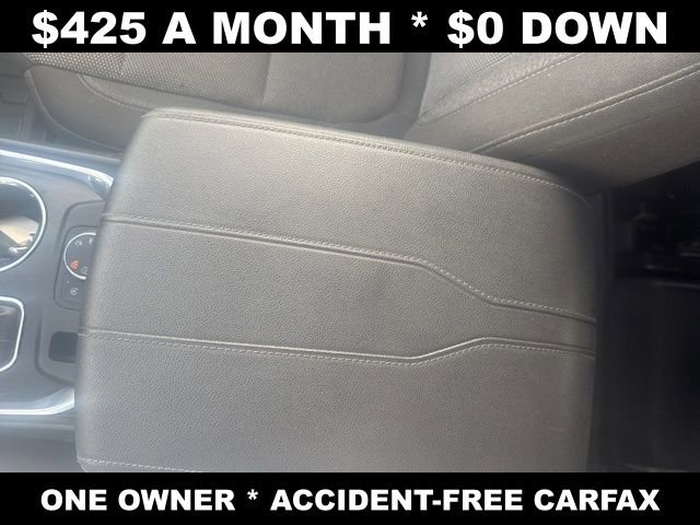 Used 2023 Chevrolet Traverse LT image 20