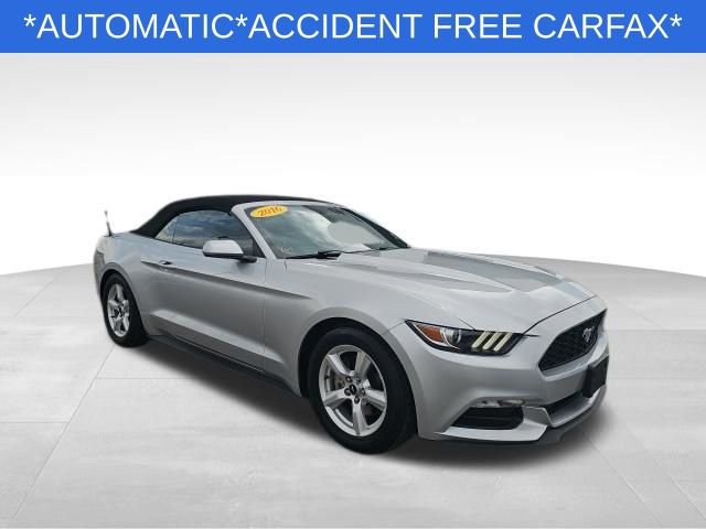 Used 2016 Ford Mustang Convertible image 1
