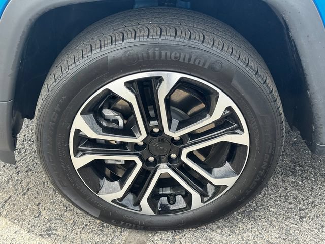 Used 2023 Jeep Compass Limited AWD/4WD image 10