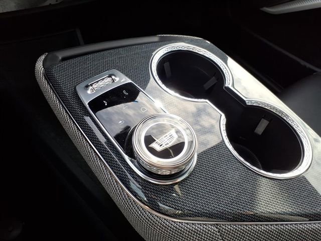 New 2026 Cadillac Optiq Sport 1 image 32