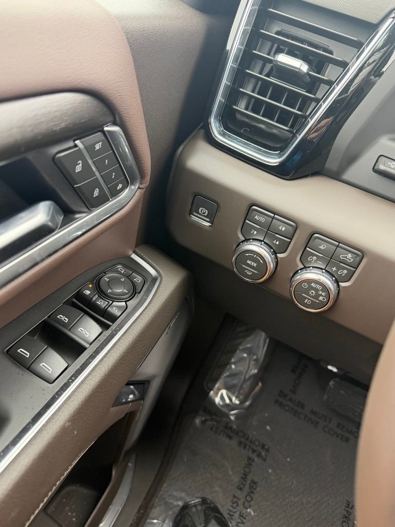 New 2026 GMC Sierra 2500 Denali w/ Denali Reserve Package image 5