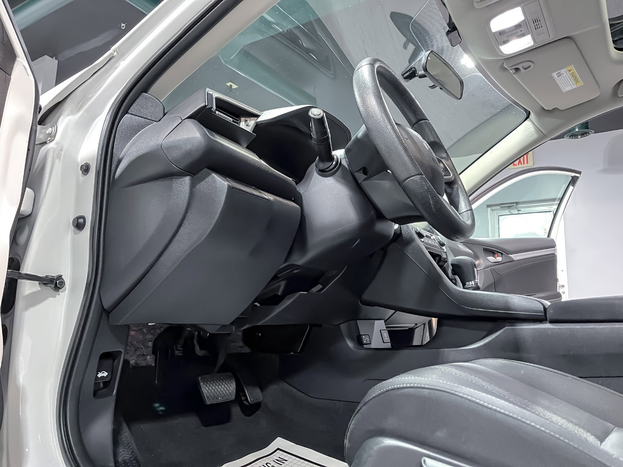 Used 2016 Honda Civic EX-T image 18