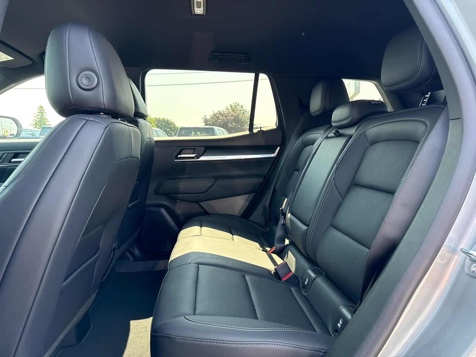 New 2027 GMC Terrain Elevation w/ Elevation Premium Package AWD/4WD image 23