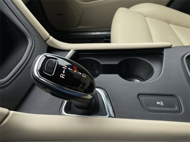 Used 2017 Cadillac XT5 FWD image 19