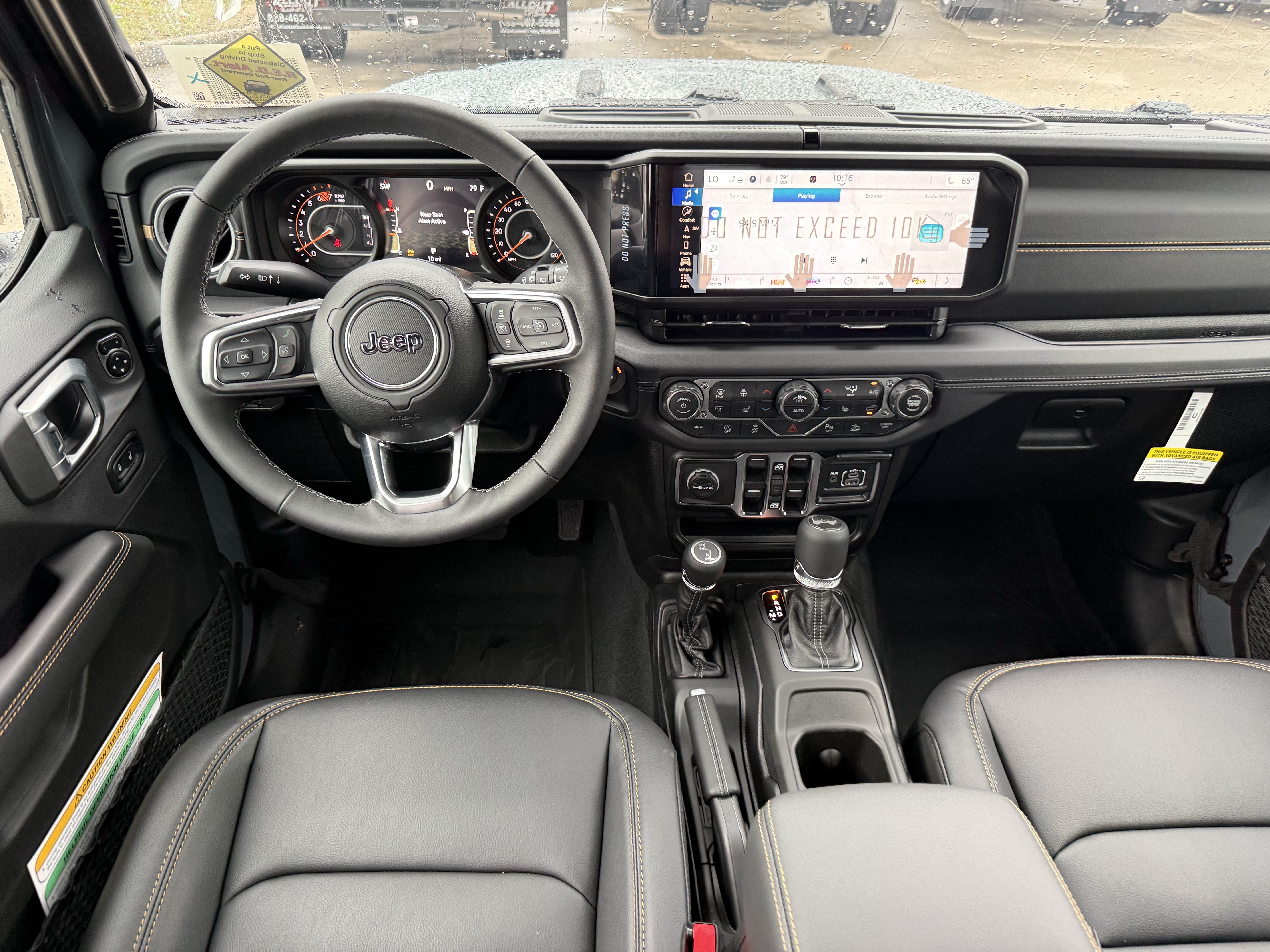 New 2026 Jeep Wrangler Unlimited Sahara AWD/4WD image 11