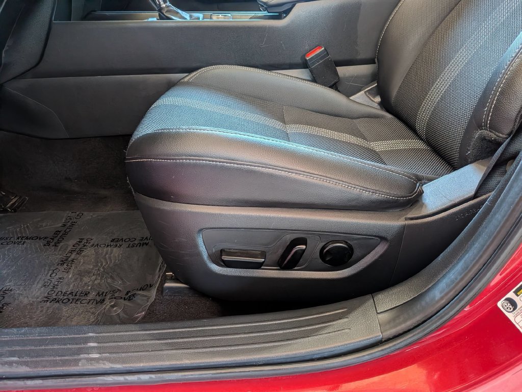 Used 2025 MAZDA CX-50 AWD 2.5 S w/ Preferred Package image 14