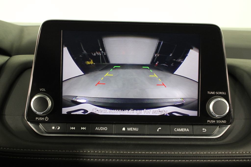 Used 2025 Nissan Rogue SV image 29