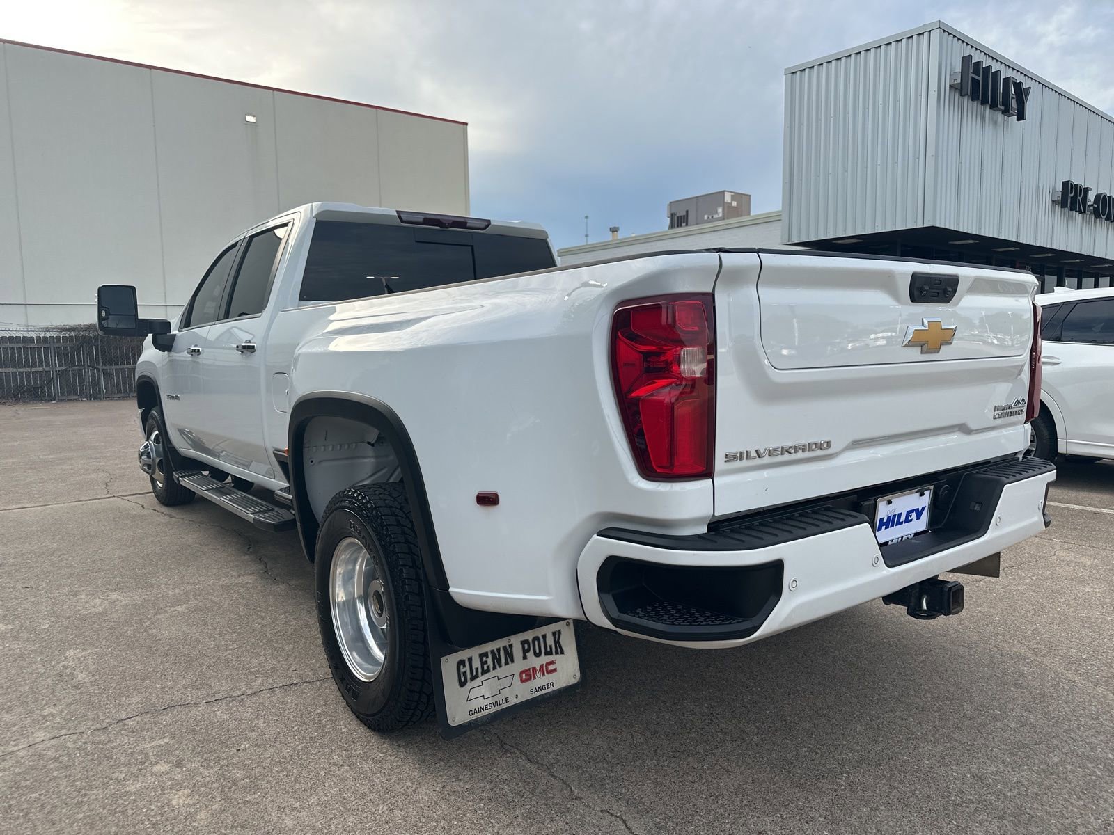 Used 2022 Chevrolet Silverado 3500 High Country image 3