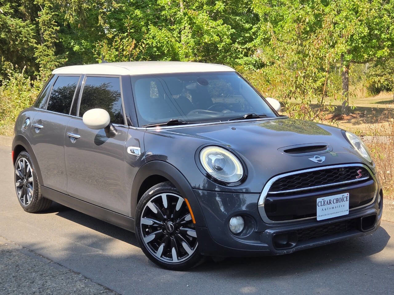Used 2016 MINI Cooper S image 6