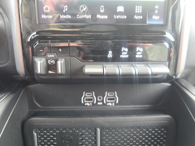 New 2026 RAM 1500 4x4 Crew Cab image 23