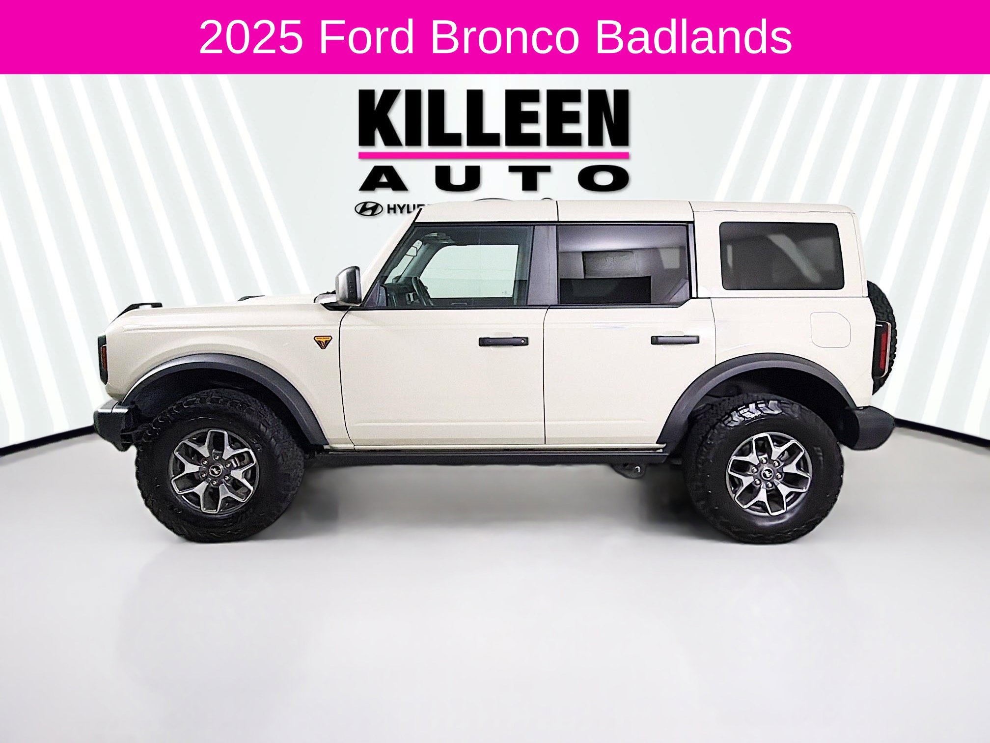 Used 2025 Ford Bronco Badlands AWD/4WD image 4