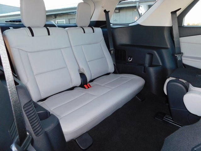 New 2026 Ford Explorer Active w/ Active Comfort Package image 32