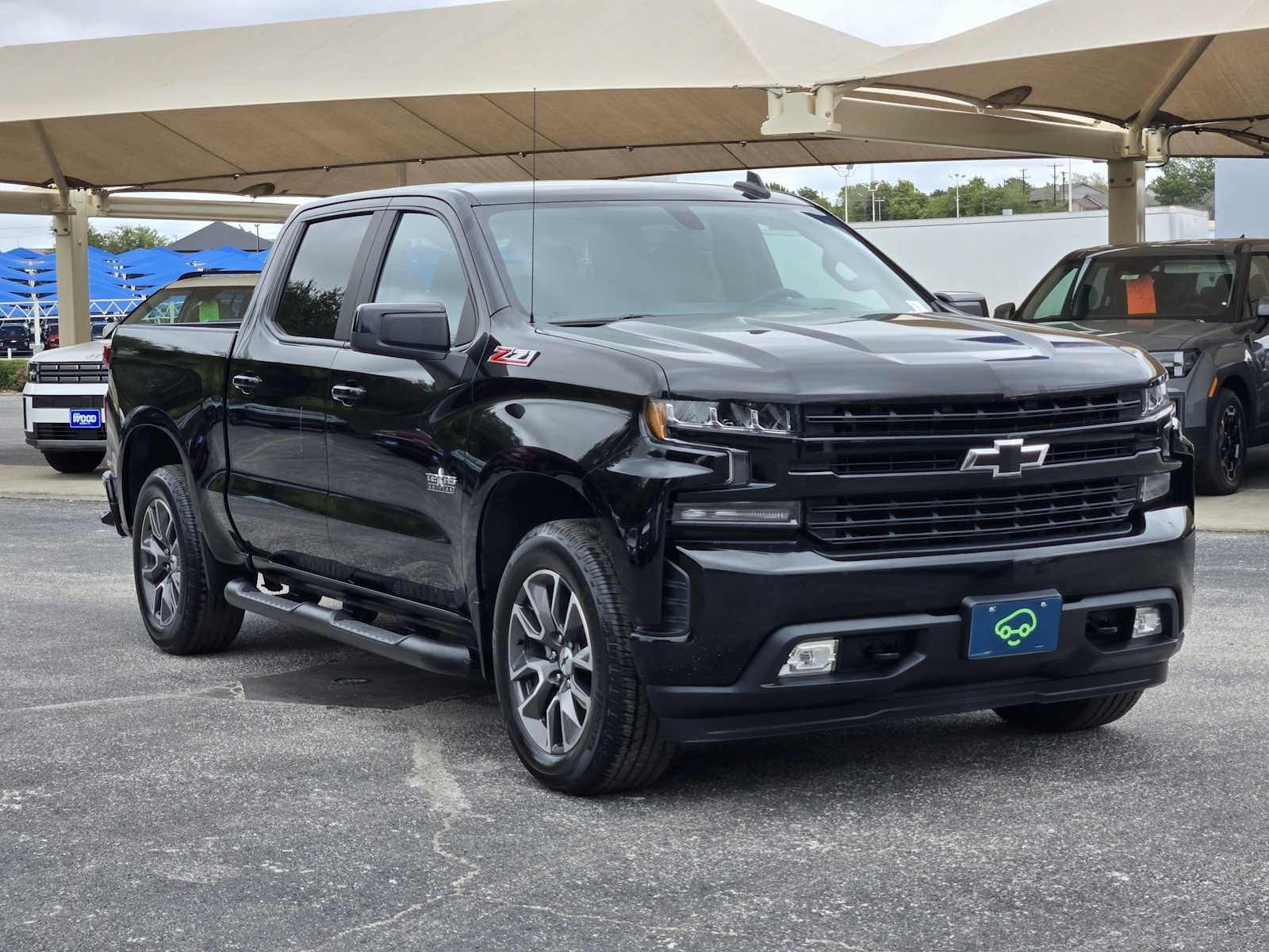 Certified 2020 Chevrolet Silverado 1500 RST w/ Texas Edition AWD/4WD image 3