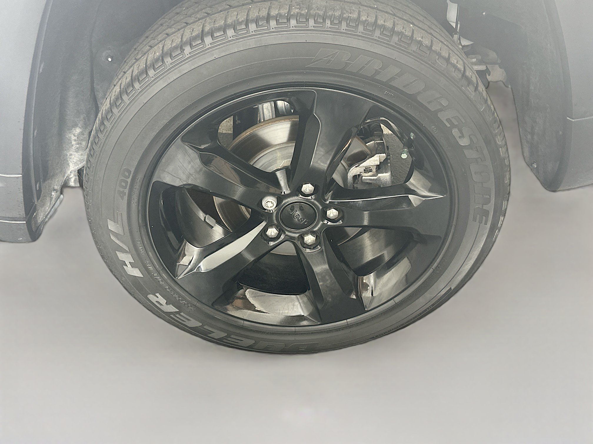 Used 2023 Jeep Grand Cherokee Altitude AWD/4WD image 11