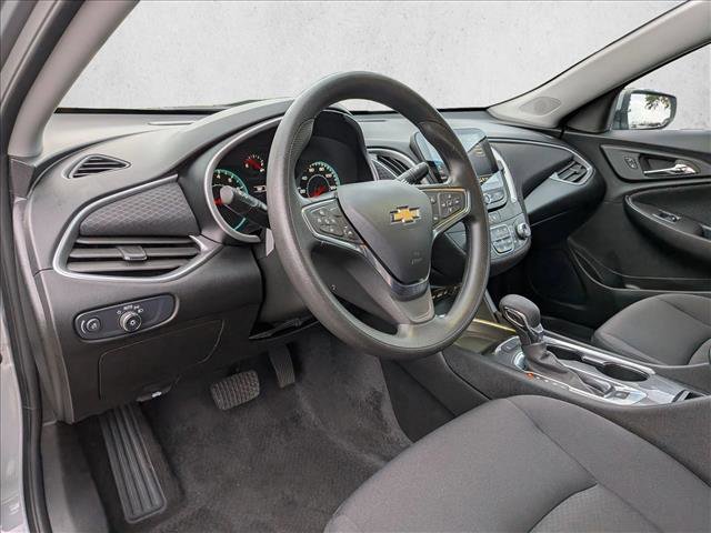 Used 2025 Chevrolet Malibu LT image 7