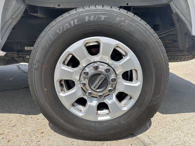 Used 2024 Ford F250 XLT image 3