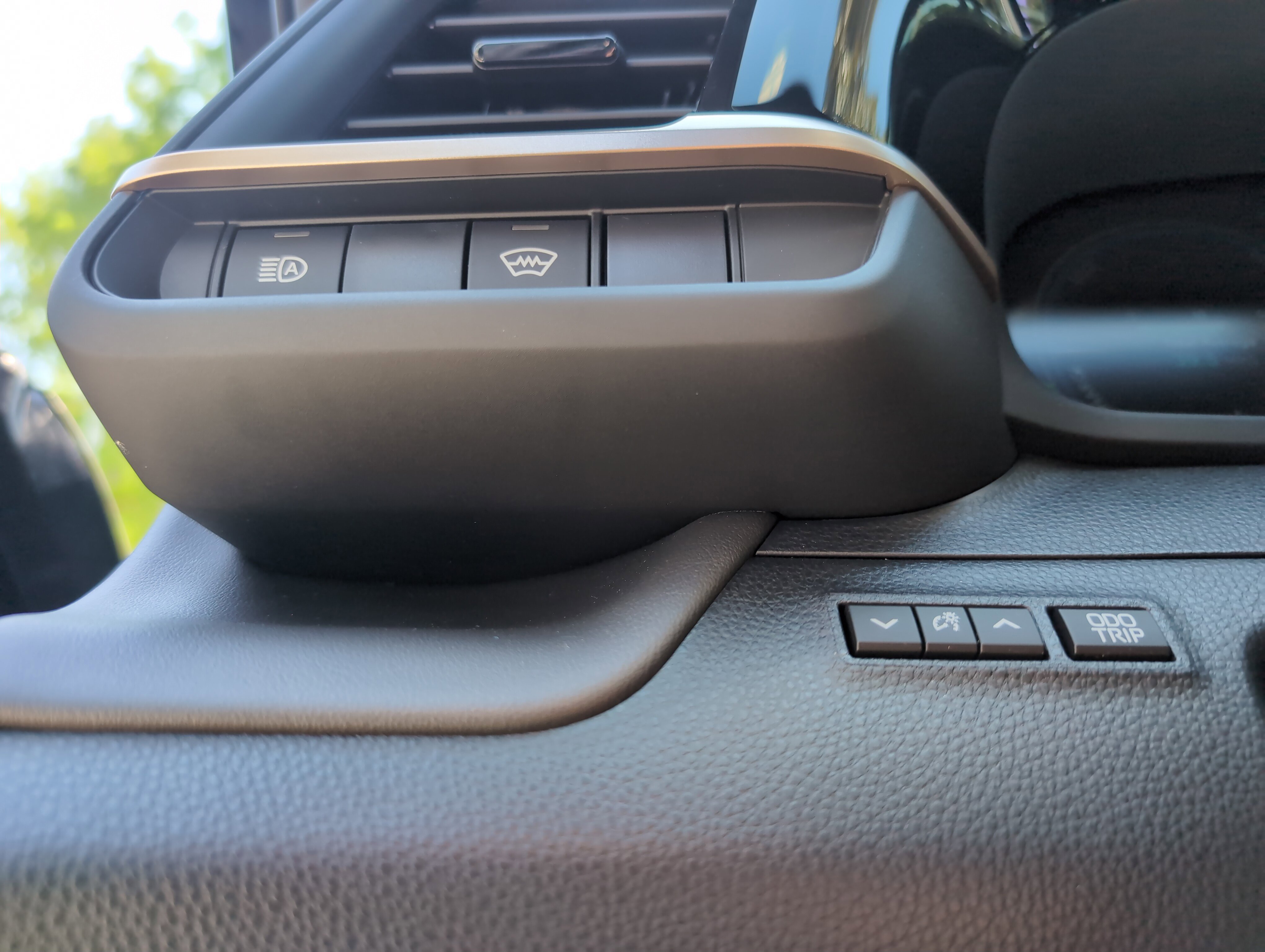 Certified 2025 Toyota Crown AWD/4WD image 37