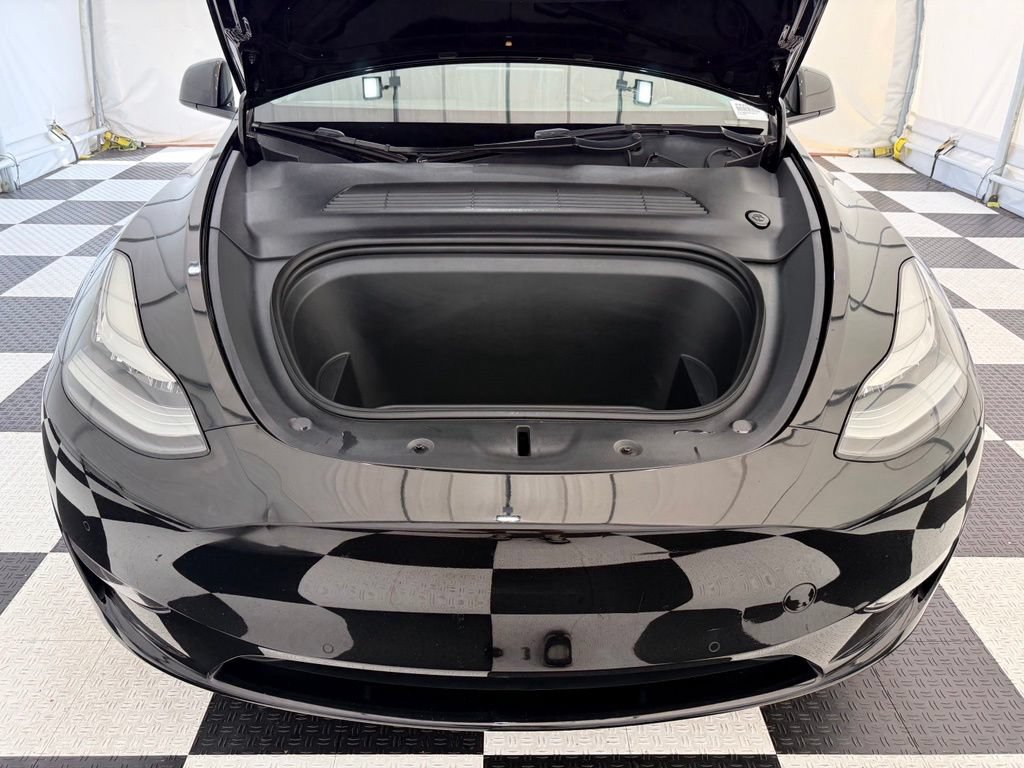 Used 2021 Tesla Model Y Long Range AWD/4WD image 10