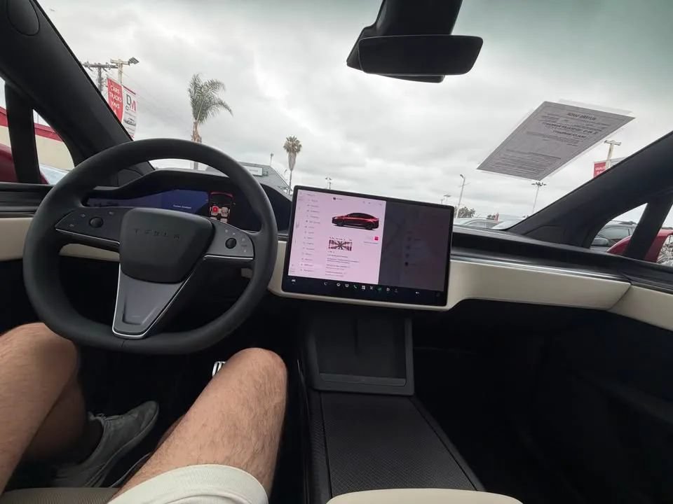 Used 2026 Tesla Model X Plaid AWD/4WD image 8