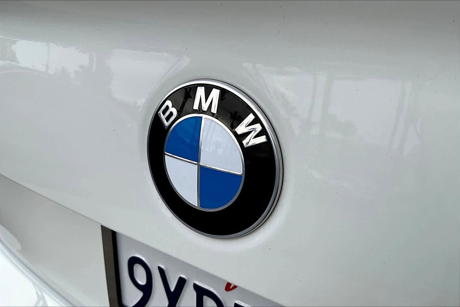 Used 2024 BMW 230i Coupe w/ Convenience Package image 28