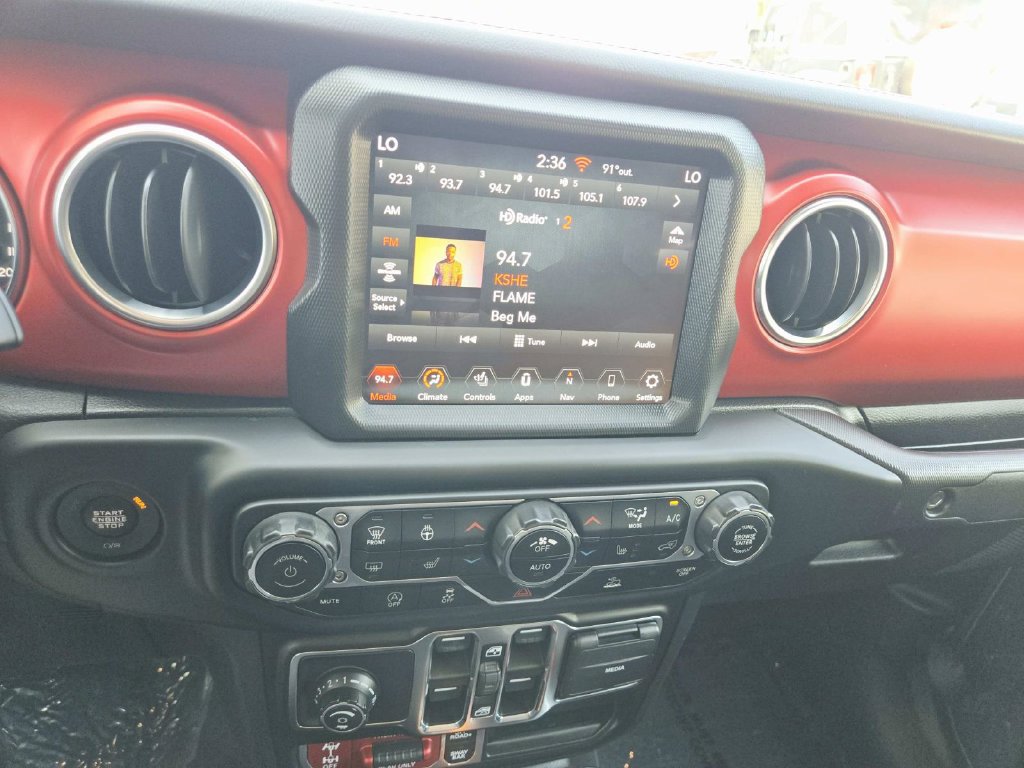 Certified 2021 Jeep Gladiator Rubicon AWD/4WD image 27