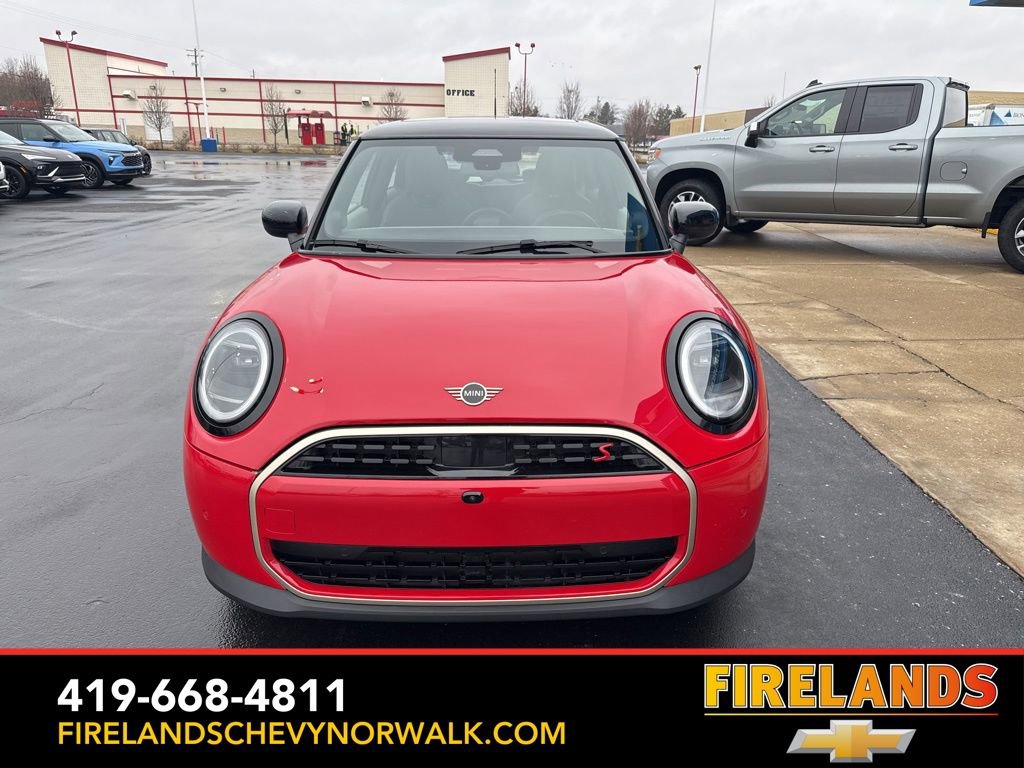 Used 2025 MINI Cooper S video 2