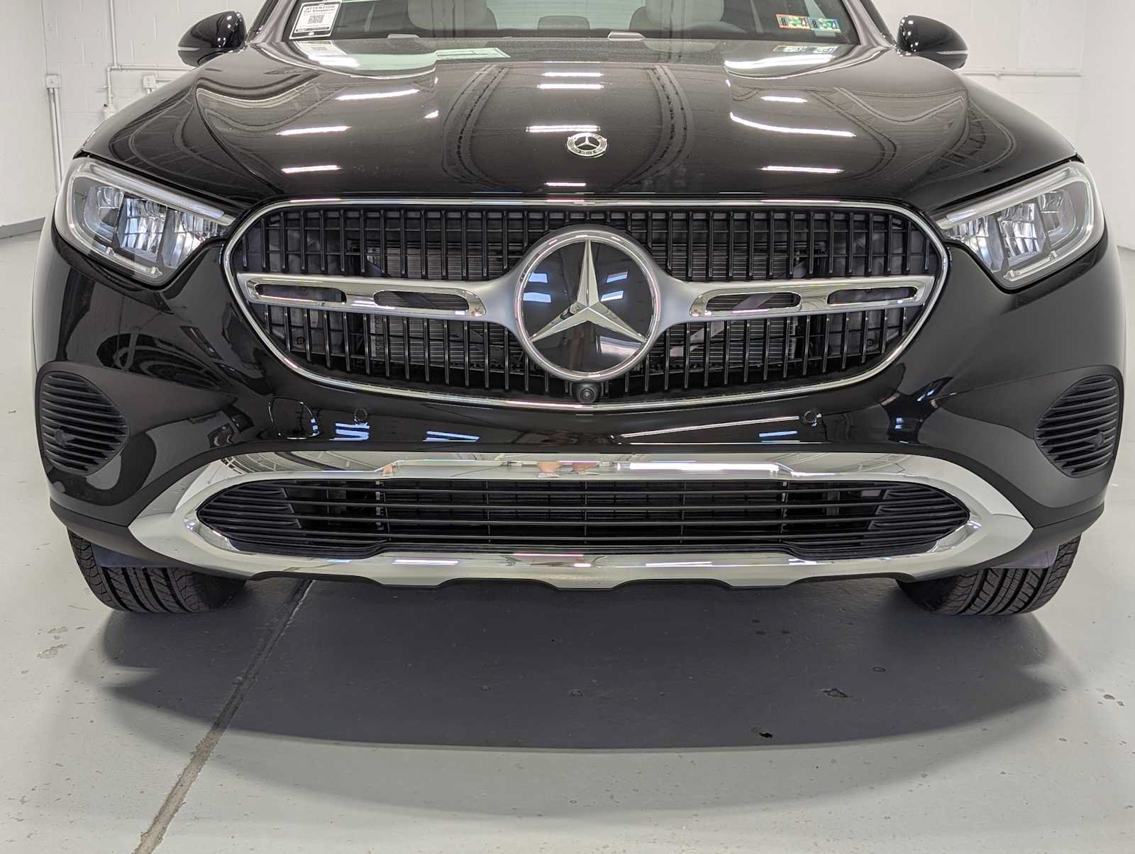 New 2026 Mercedes-Benz GLC 300 4MATIC image 2
