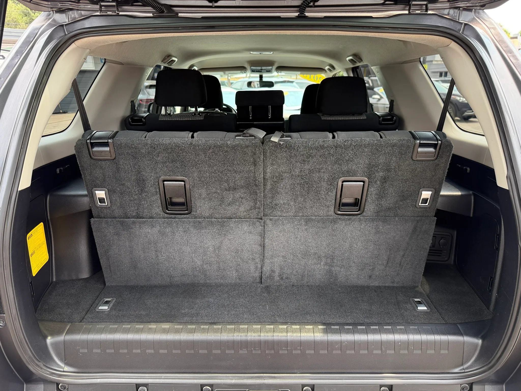 Used 2018 Toyota 4Runner SR5 AWD/4WD image 24