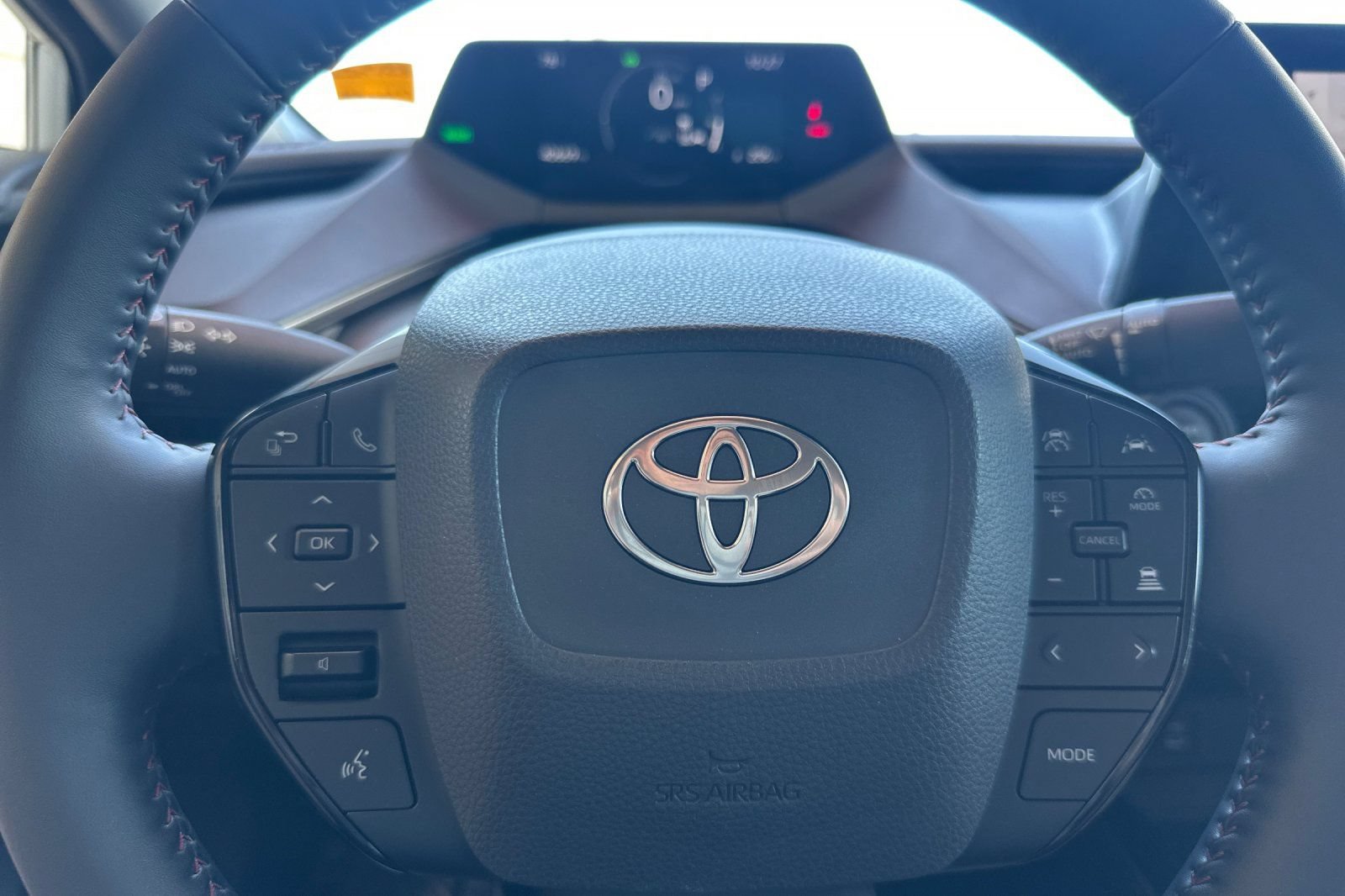 Certified 2023 Toyota Prius XLE FWD image 26