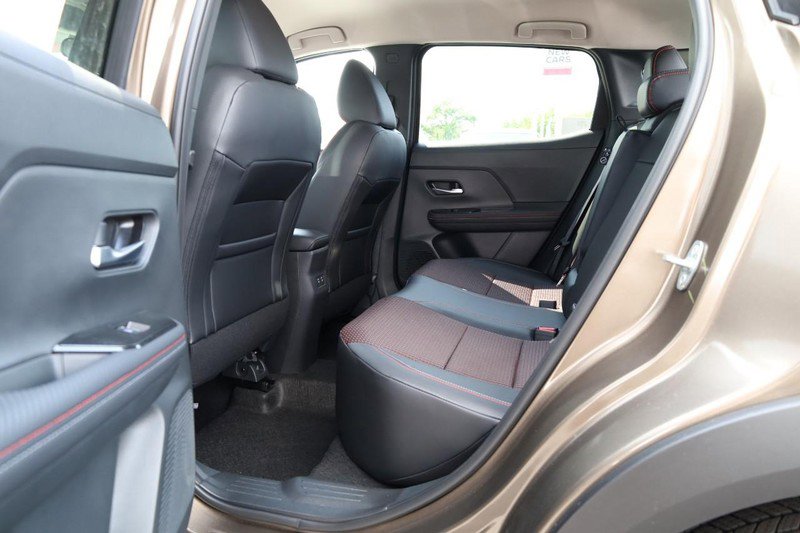 New 2025 Nissan Kicks SR image 20