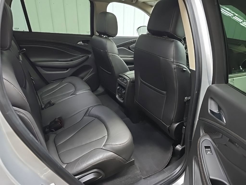 Used 2018 Buick Envision Essence image 18