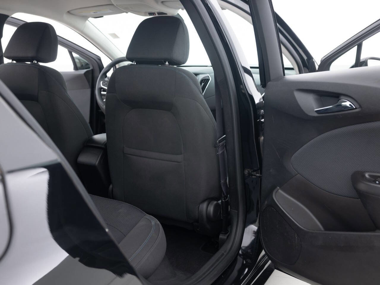 Used 2016 Chevrolet Cruze LT FWD image 30