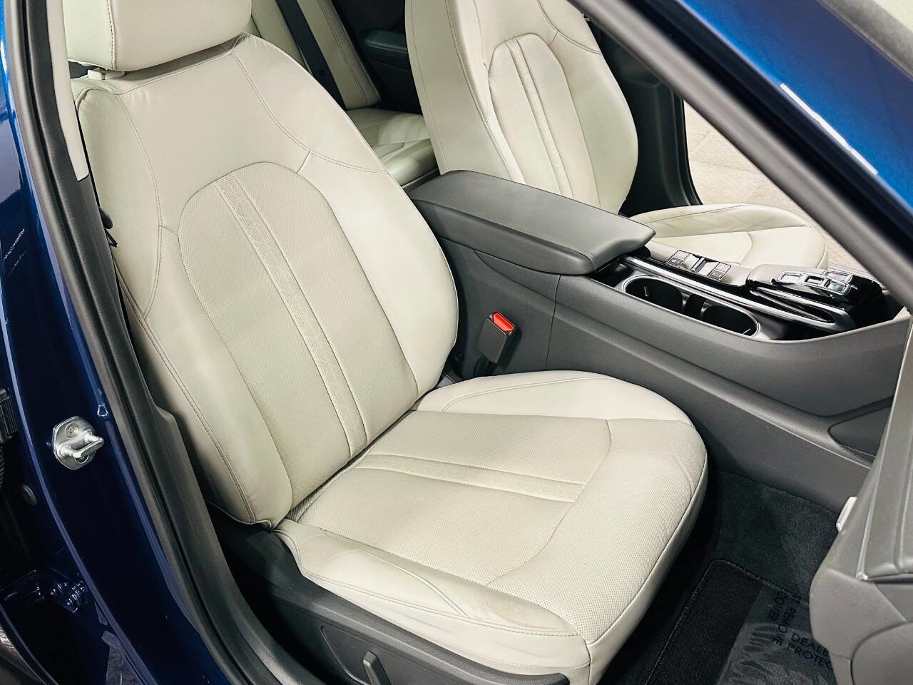 Used 2022 Hyundai Sonata Limited image 25