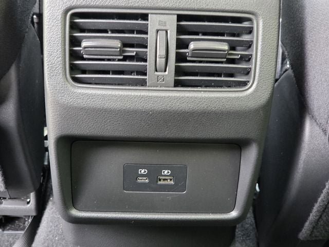 Used 2023 Nissan Rogue SV AWD/4WD image 13