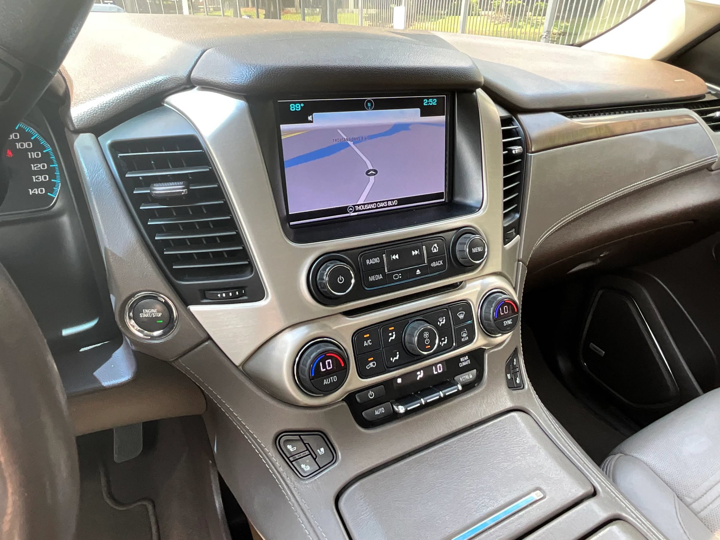 Used 2020 GMC Yukon Denali w/ Open Road Package RWD image 25