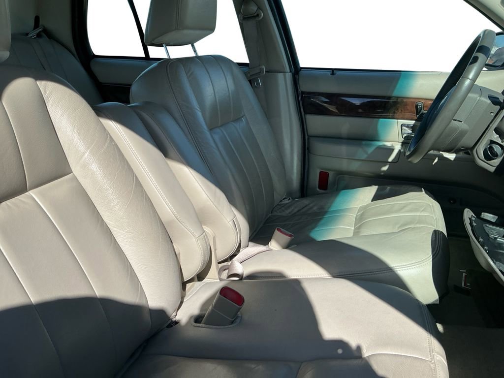 Used 2010 Mercury Grand Marquis LS image 21