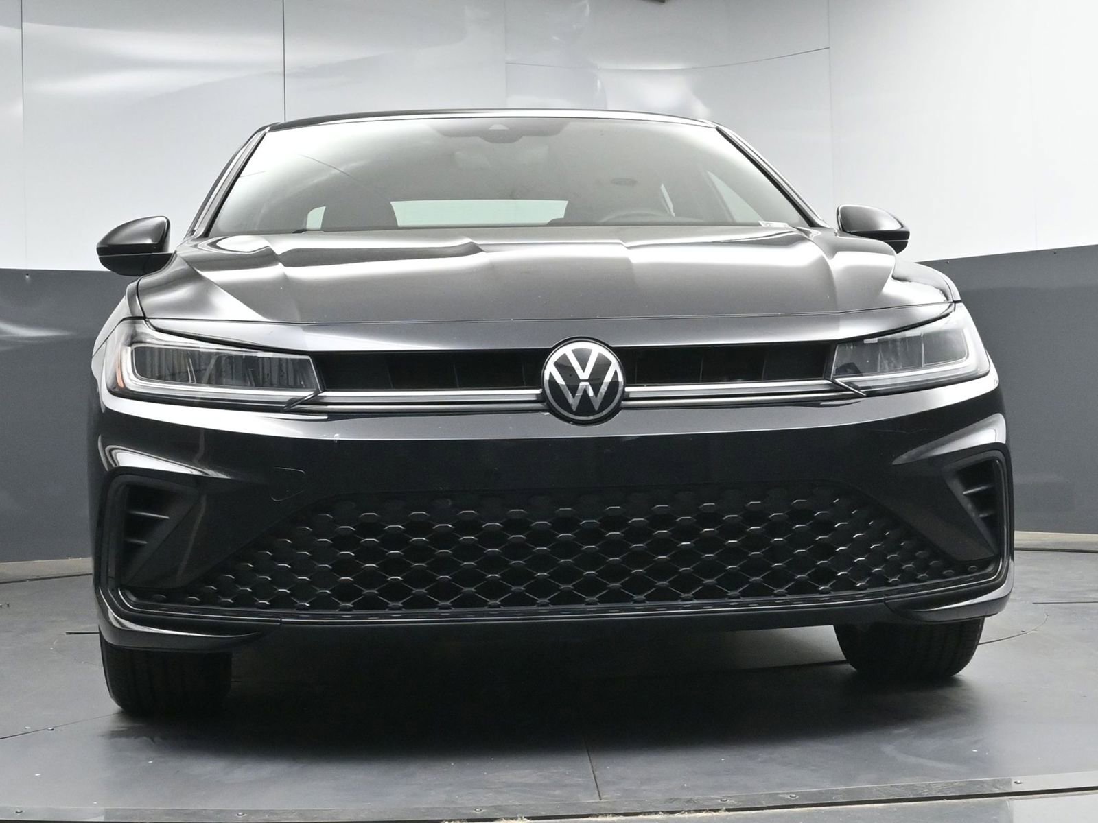 Used 2025 Volkswagen Jetta Sport FWD image 21