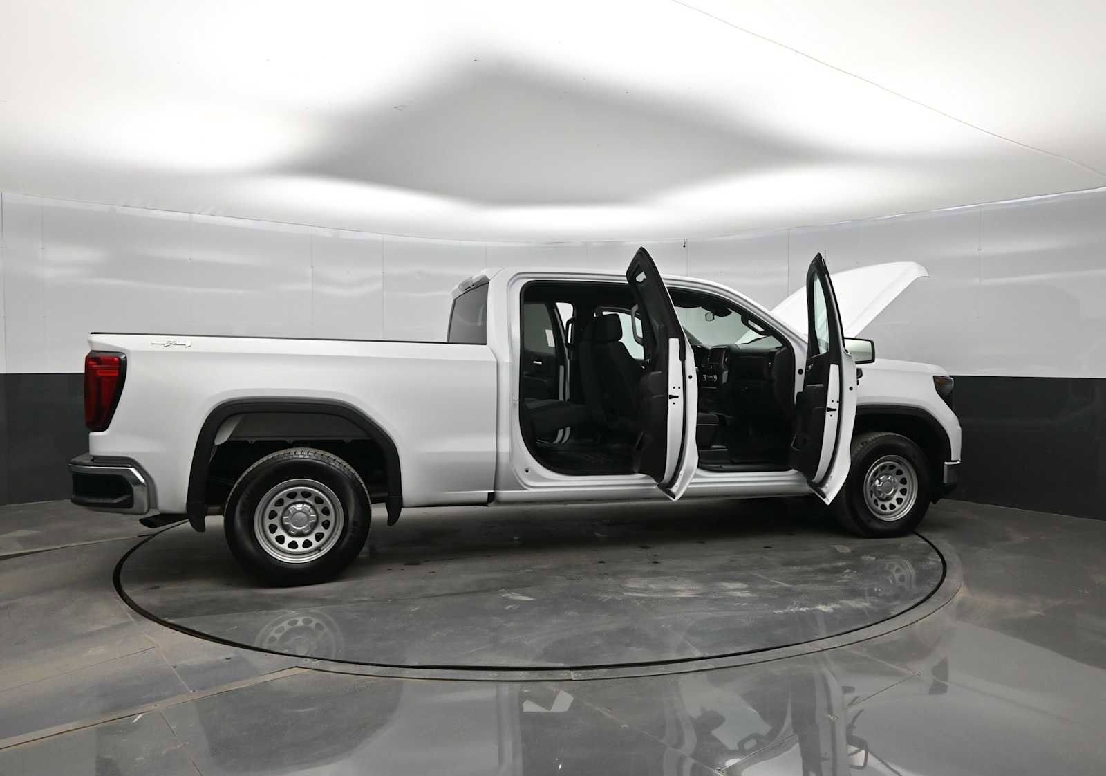 Used 2023 GMC Sierra 1500 Pro w/ Pro Value Package image 39