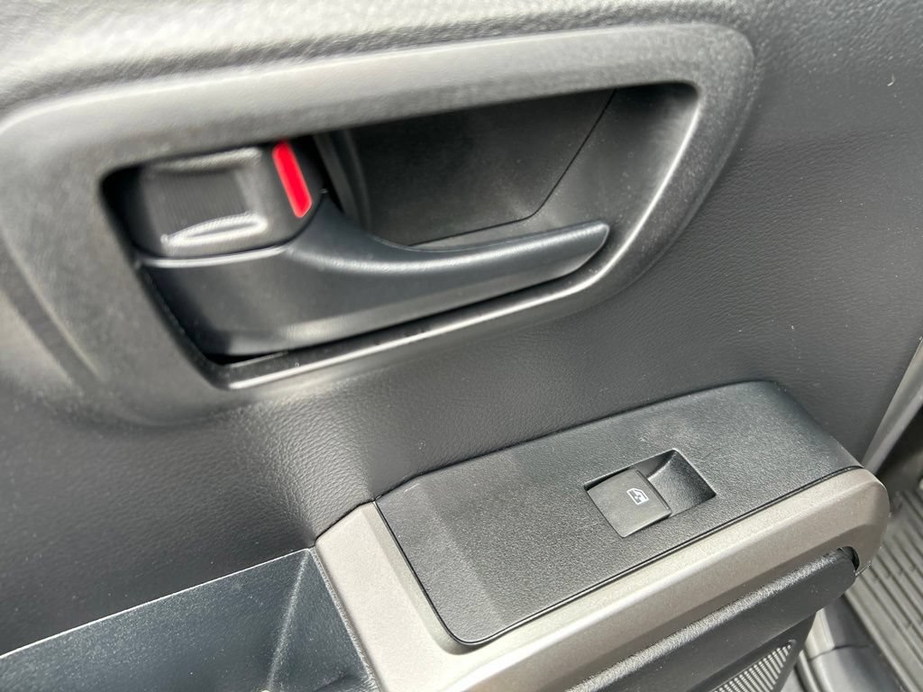 Used 2021 Toyota Tacoma SR5 RWD image 23