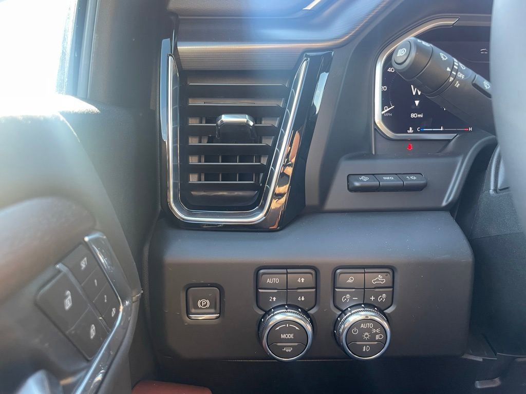 New 2026 GMC Sierra 3500 Denali Ultimate image 13