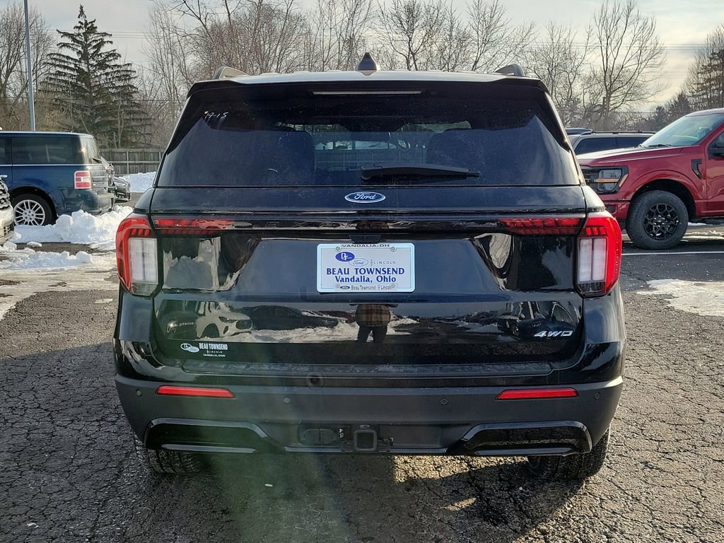 New 2026 Ford Explorer ST-Line w/ ST-Line Street Pack image 5