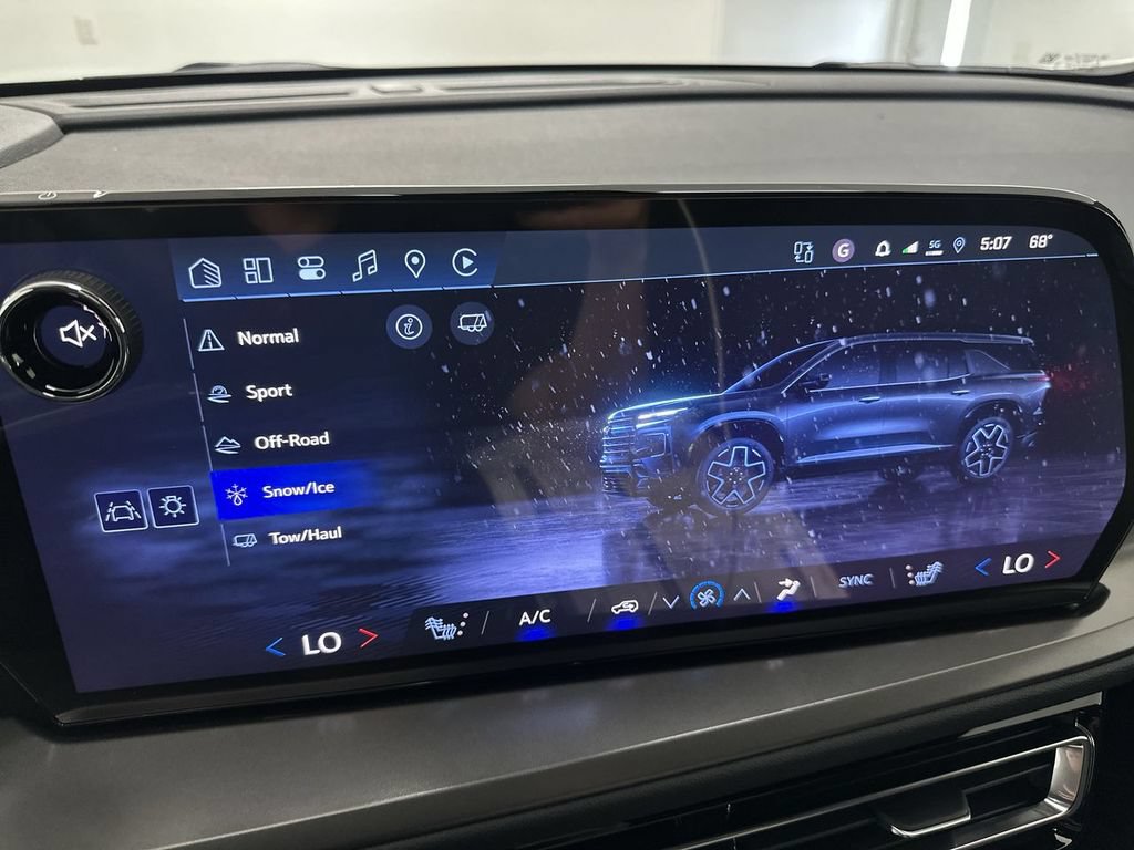 New 2026 Chevrolet Traverse LT w/ Midnight/Sport Edition AWD/4WD image 47