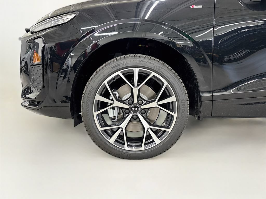 New 2026 Audi Q3 quattro 2.0T AWD/4WD image 26