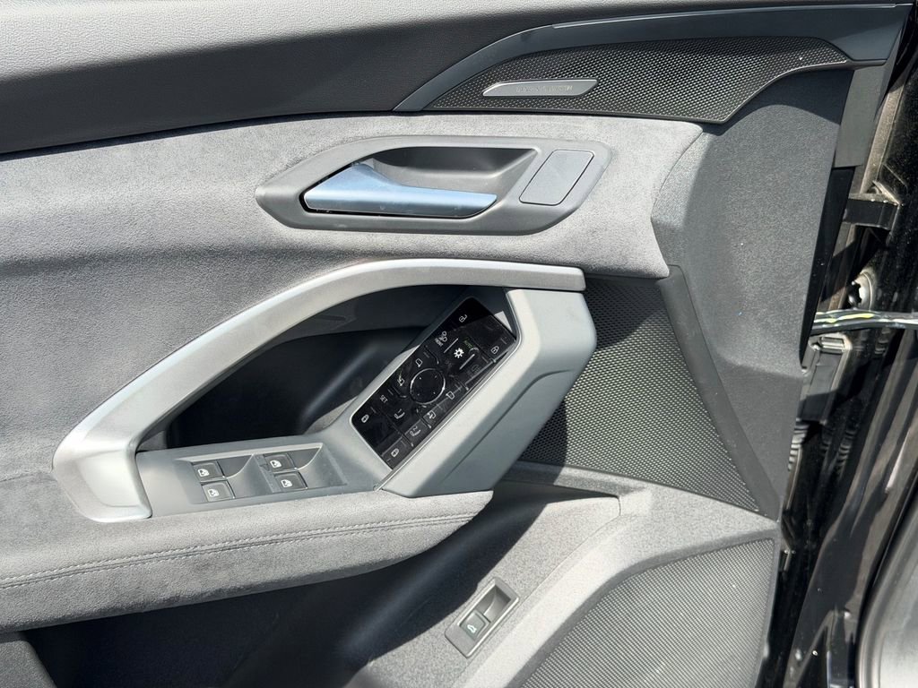 New 2026 Audi SQ5 Premium Plus image 17