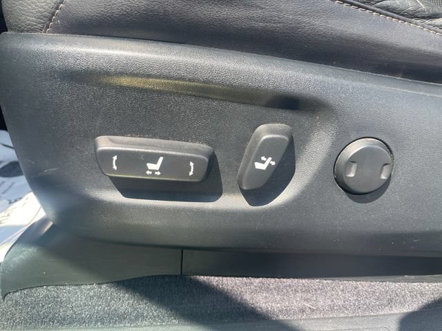 Used 2018 Lexus GX 460 Premium w/ Premium Package AWD/4WD image 19