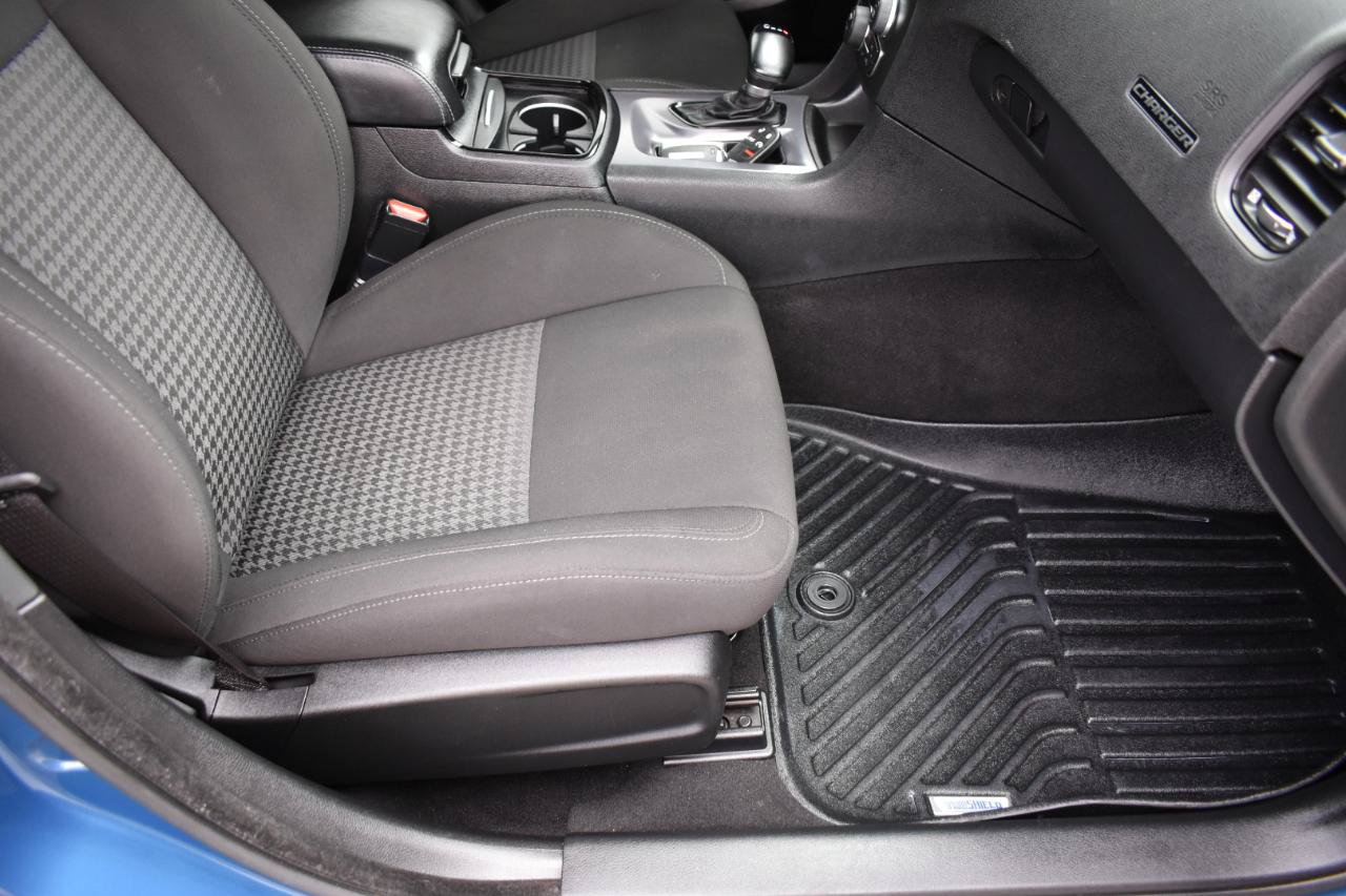 Used 2021 Dodge Charger R/T w/ Blacktop Package RWD image 27
