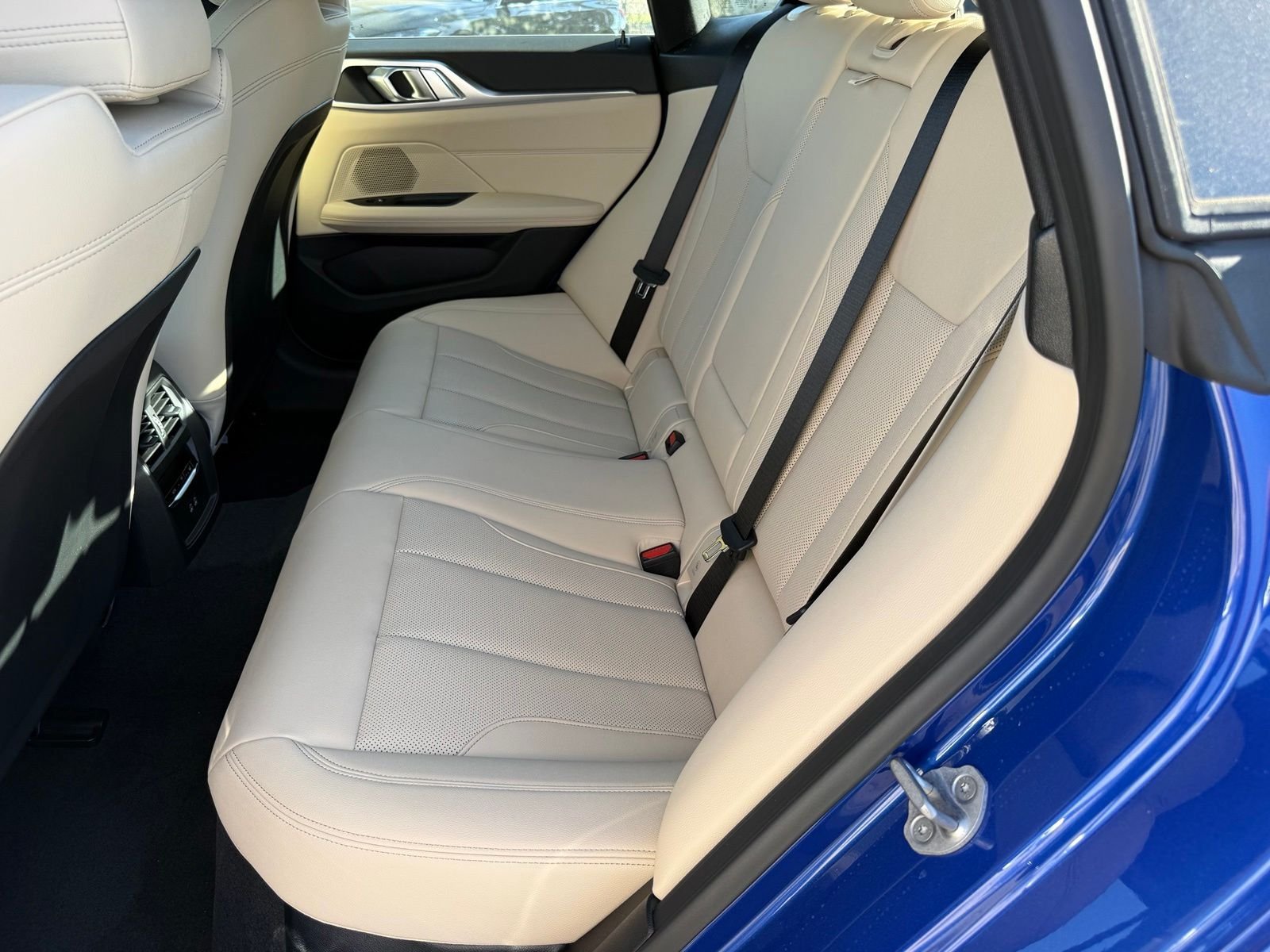 New 2026 BMW i4 eDrive40 RWD image 30