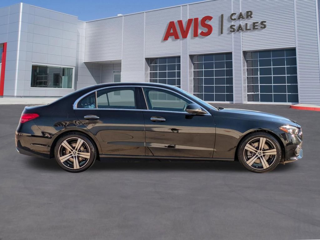 Used 2025 Mercedes-Benz C 300 4MATIC Sedan image 5